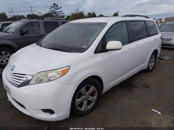 2015 TOYOTA SIENNA LE 8 PASSENGER — I2