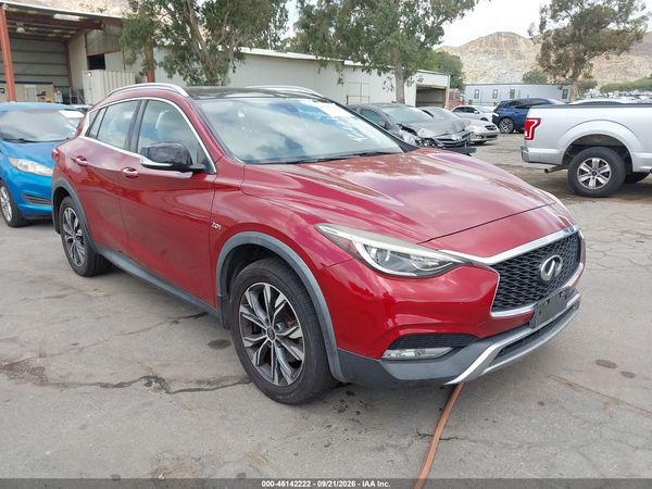 2018 INFINITI QX30 PREMIUM — I1