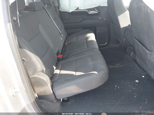 2024 CHEVROLET SILVERADO 1500 4WD  SHORT BED LT — I8