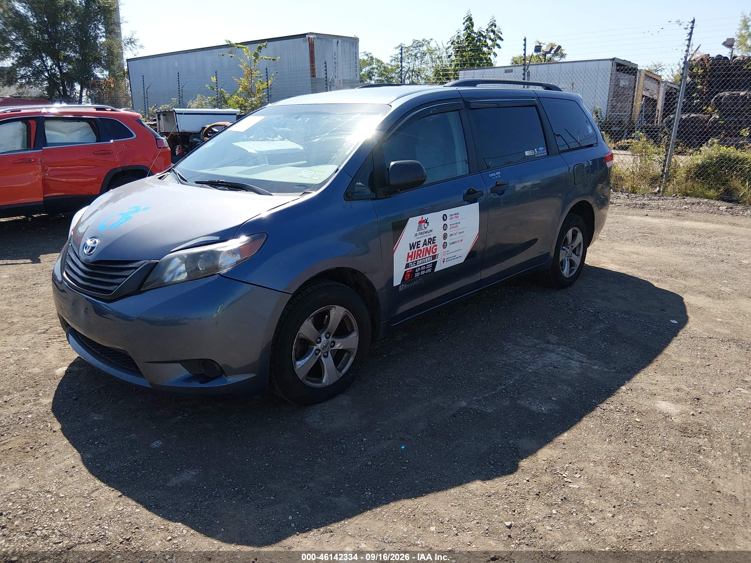 2014 TOYOTA SIENNA L V6 7 PASSENGER — I2