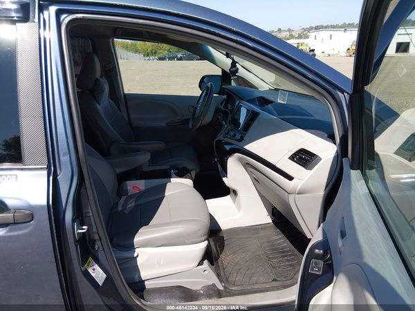 2014 TOYOTA SIENNA L V6 7 PASSENGER — I5
