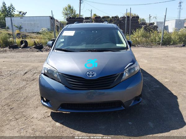 2014 TOYOTA SIENNA L V6 7 PASSENGER — I115