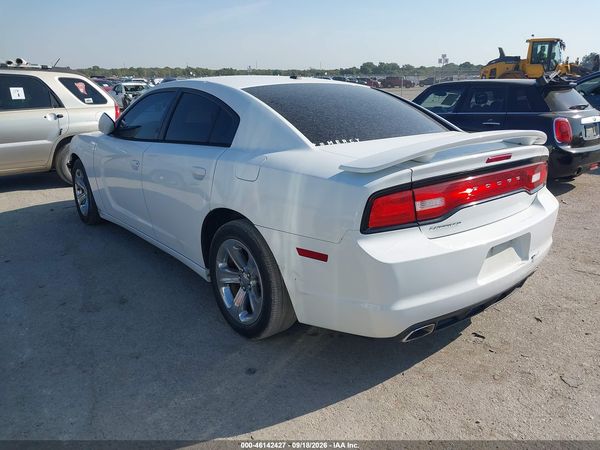 2014 DODGE CHARGER SE — I3