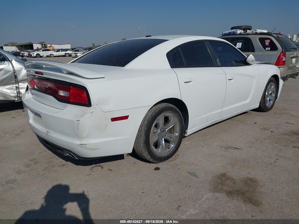 2014 DODGE CHARGER SE — I4