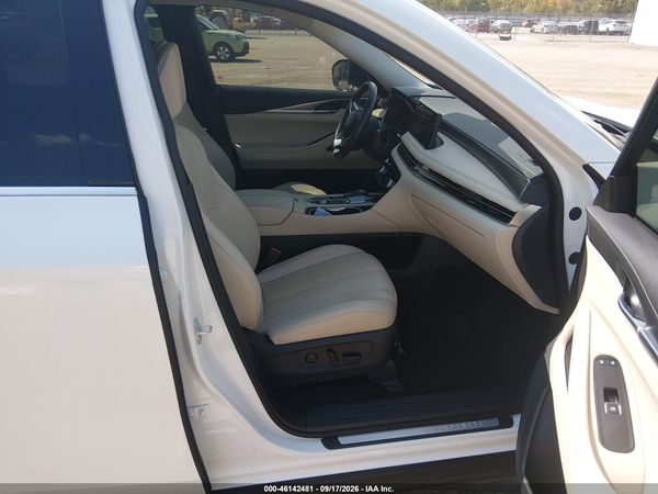 2022 INFINITI QX60 LUXE — I5