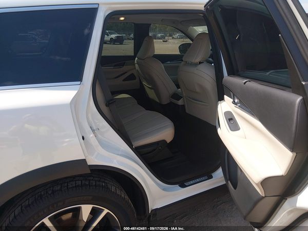 2022 INFINITI QX60 LUXE — I8