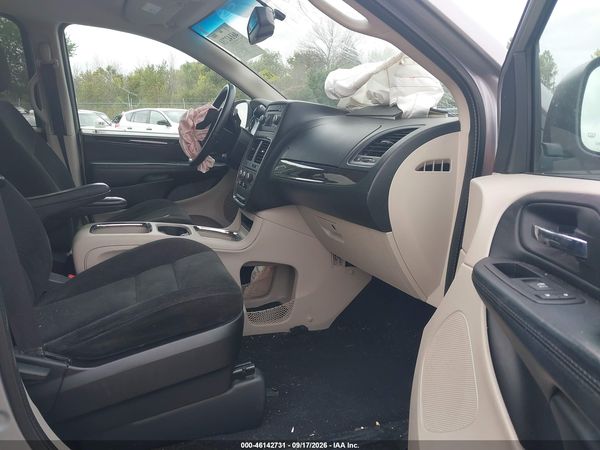 2015 DODGE GRAND CARAVAN SXT — I5