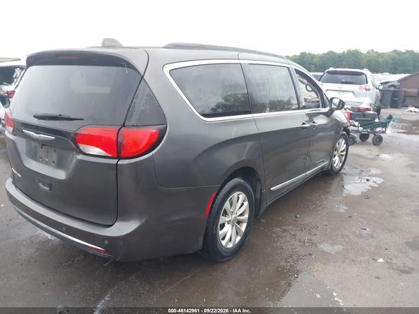 2017 CHRYSLER PACIFICA TOURING-L — I4