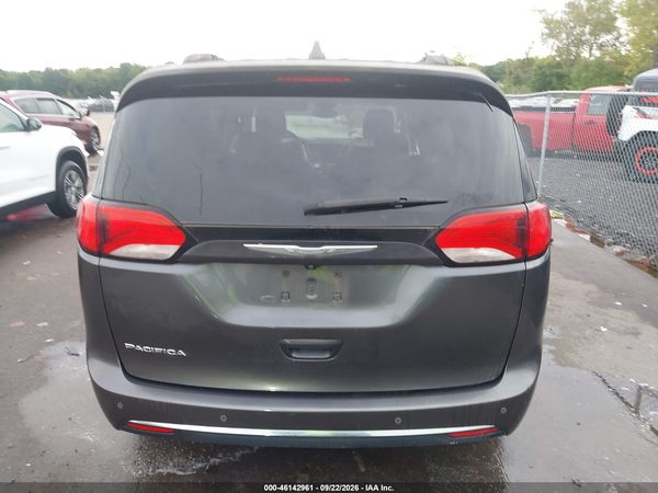 2017 CHRYSLER PACIFICA TOURING-L — I119