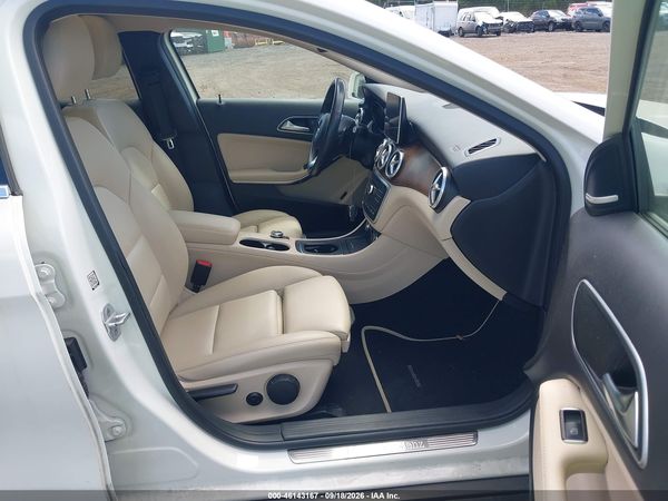 2016 MERCEDES-BENZ GLA 250 4MATIC — I5