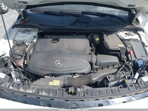 2016 MERCEDES-BENZ GLA 250 4MATIC — I10