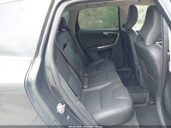 2016 VOLVO XC60 T5 PREMIER — I8