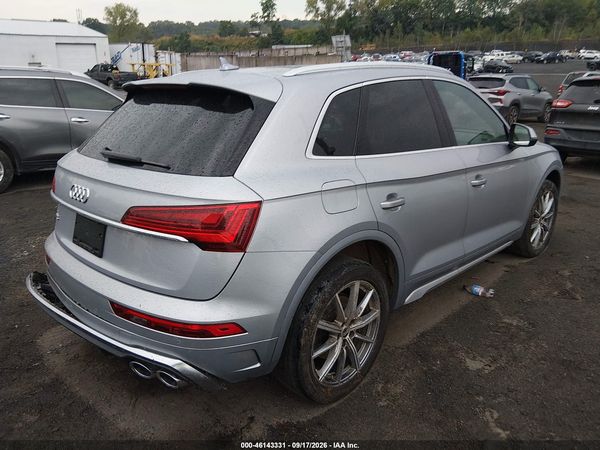 2022 AUDI SQ5 PREMIUM — I4