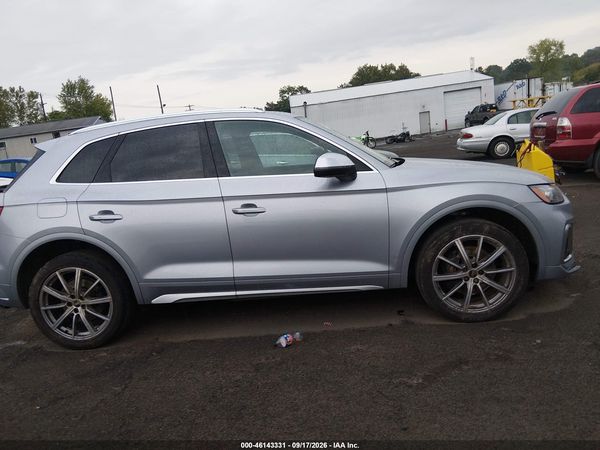 2022 AUDI SQ5 PREMIUM — I116