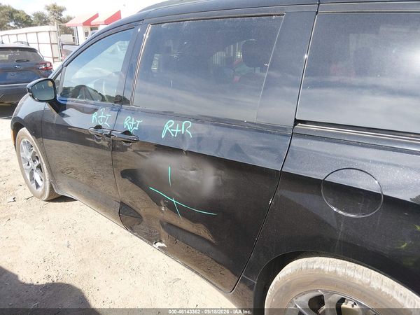 2025 CHRYSLER PACIFICA LIMITED — I6