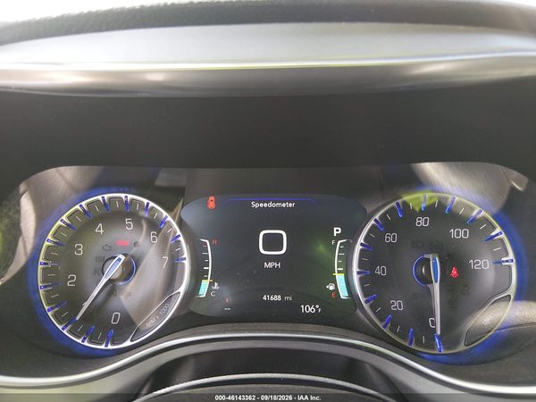 2025 CHRYSLER PACIFICA LIMITED — I7