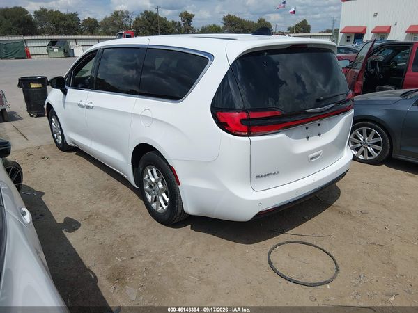 2025 CHRYSLER PACIFICA SELECT — I3