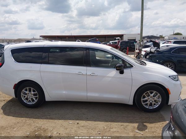 2025 CHRYSLER PACIFICA SELECT — I116