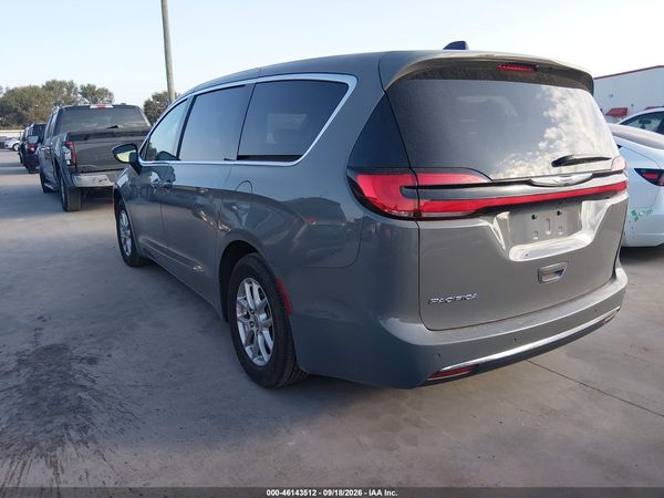 2025 CHRYSLER PACIFICA SELECT — I3