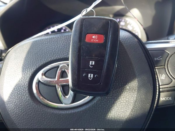 2021 TOYOTA RAV4 XLE — I11