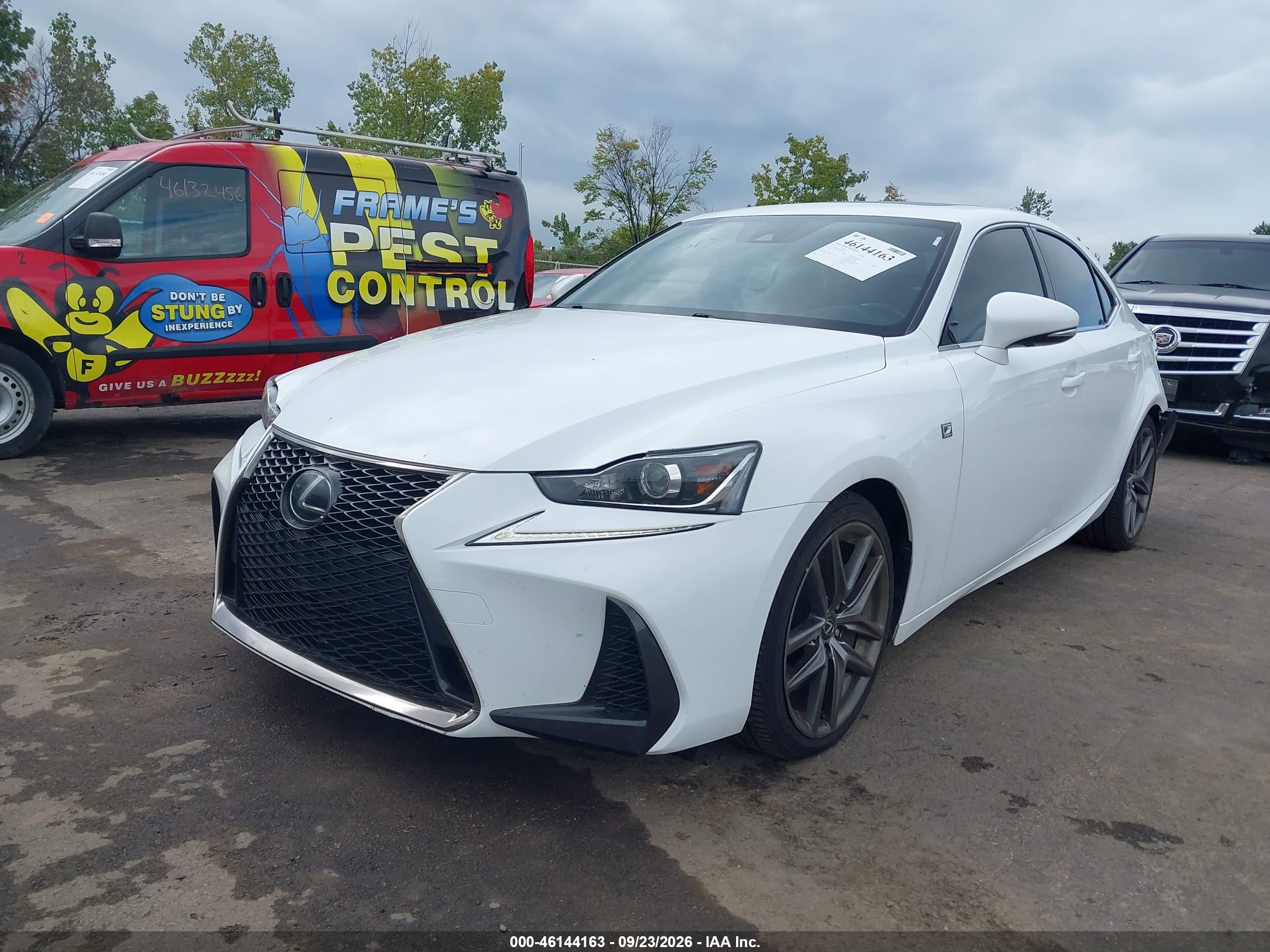 2017 LEXUS IS 300 — I2