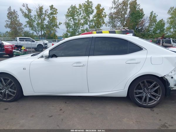 2017 LEXUS IS 300 — I117