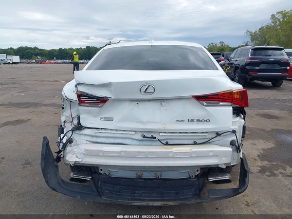 2017 LEXUS IS 300 — I119
