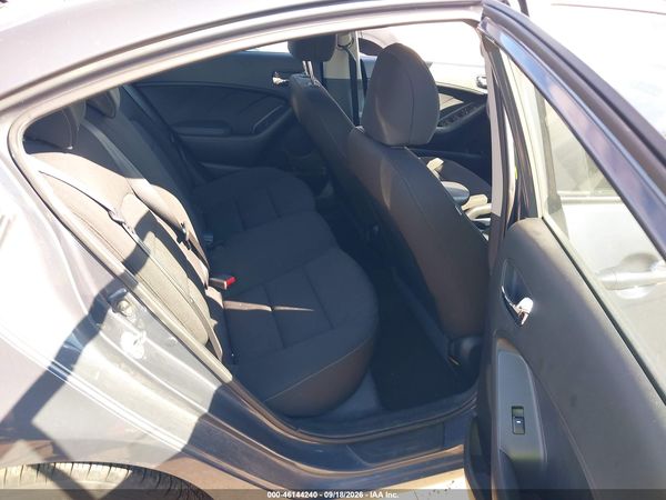 2016 KIA FORTE LX — I8