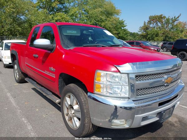 2012 CHEVROLET SILVERADO 1500 LT — I1