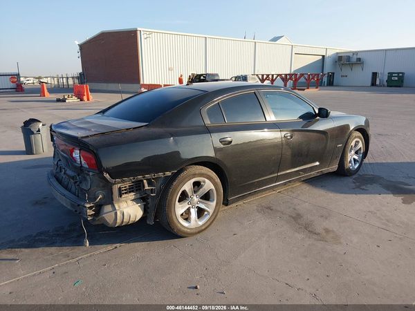 2014 DODGE CHARGER SE — I4
