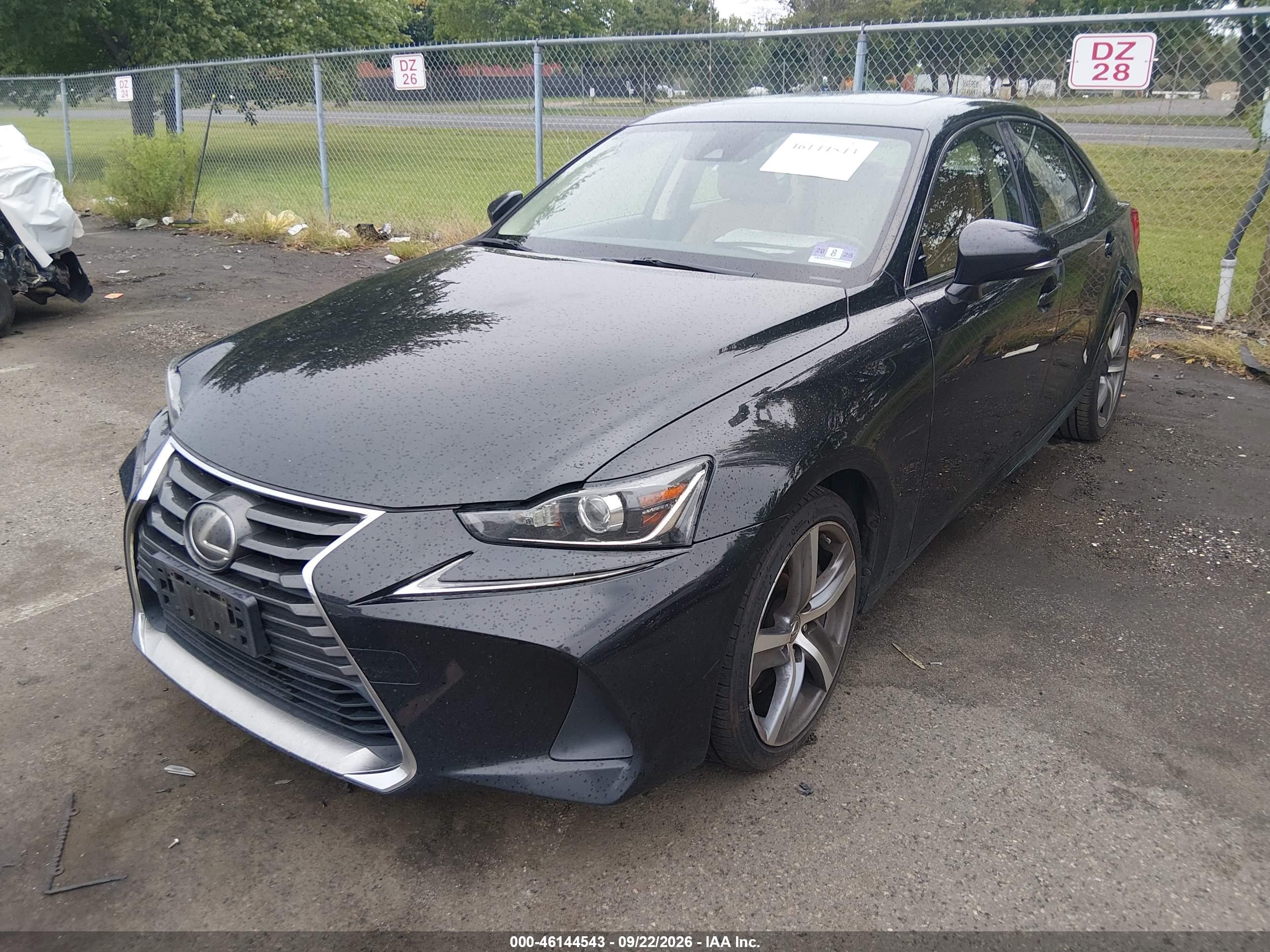 2017 LEXUS IS 300 — I2