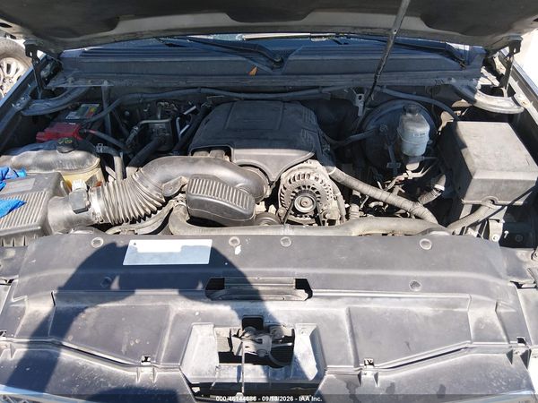 2012 CHEVROLET TAHOE LT — I10