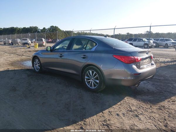 2016 INFINITI Q50 3.0T PREMIUM — I3