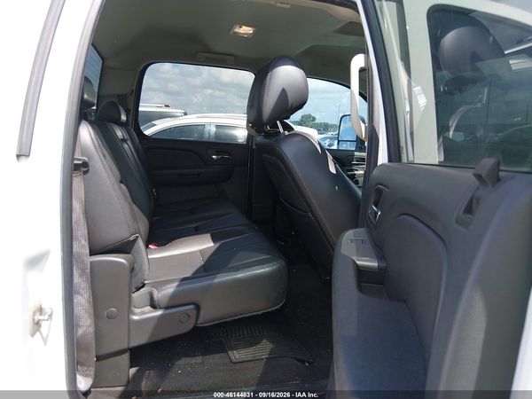 2013 CHEVROLET SILVERADO 2500HD LTZ — I8