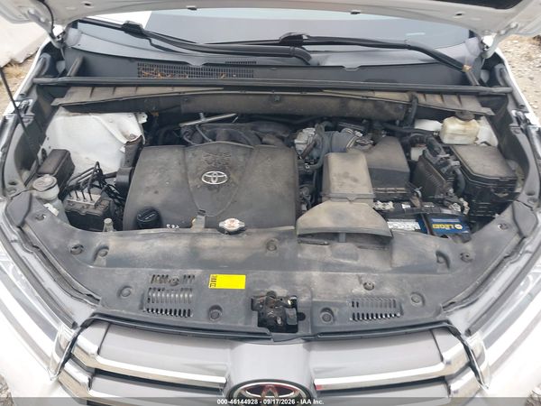 2018 TOYOTA HIGHLANDER LIMITED — I10