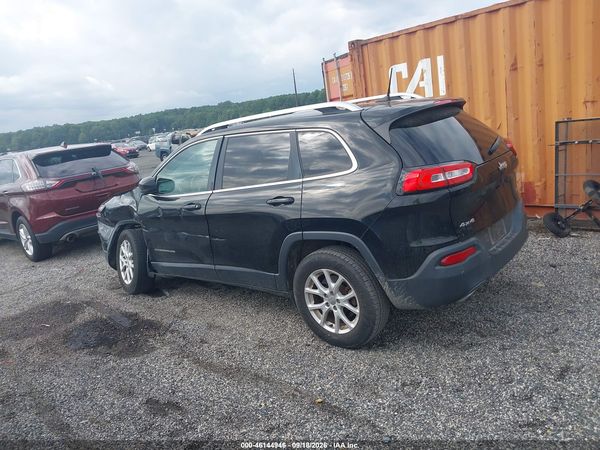 2017 JEEP CHEROKEE LATITUDE 4X4 — I117