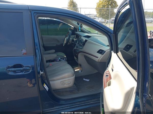 2012 TOYOTA SIENNA XLE V6 8 PASSENGER — I5