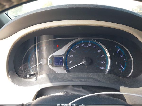 2012 TOYOTA SIENNA XLE V6 8 PASSENGER — I7