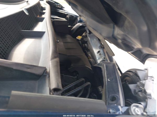 2012 TOYOTA SIENNA XLE V6 8 PASSENGER — I10