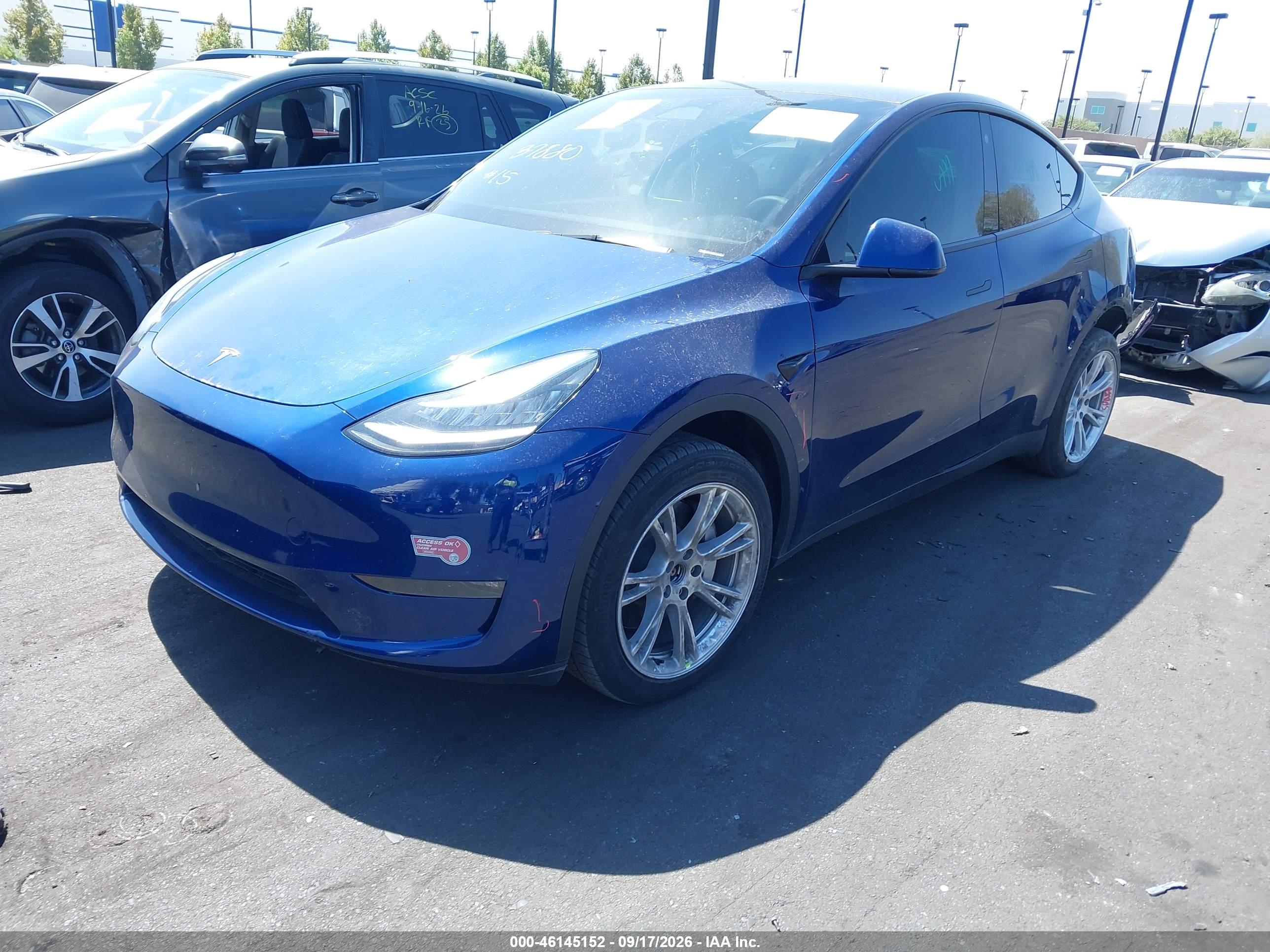 2023 TESLA MODEL Y — I2