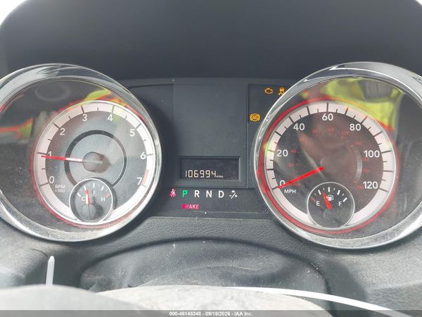 2015 DODGE GRAND CARAVAN SXT — I7