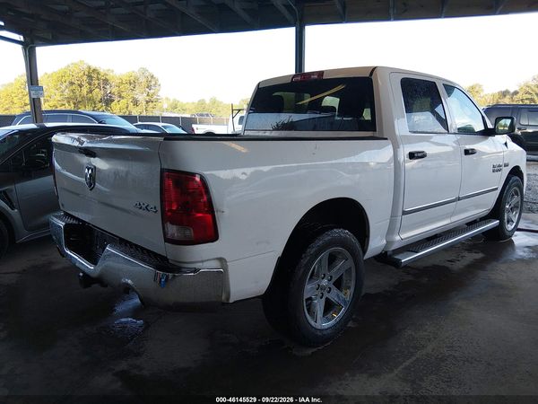 2017 RAM 1500 EXPRESS  4X4 5'7 BOX — I4