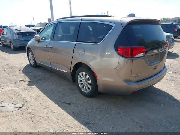 2017 CHRYSLER PACIFICA TOURING-L — I3