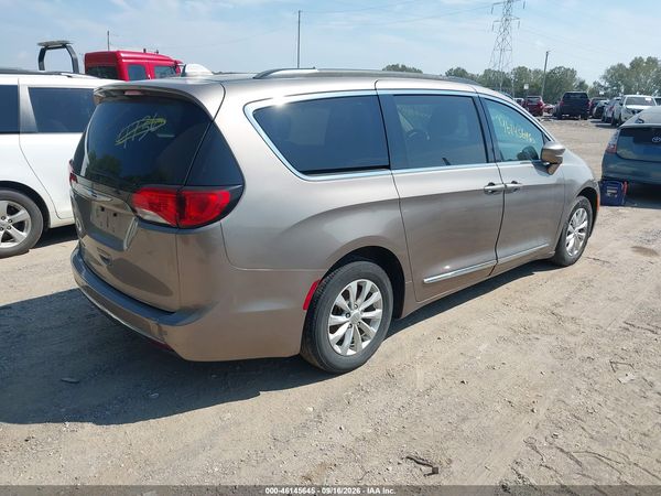 2017 CHRYSLER PACIFICA TOURING-L — I4