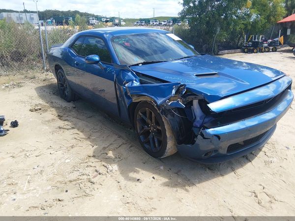 2022 DODGE CHALLENGER SXT — I1