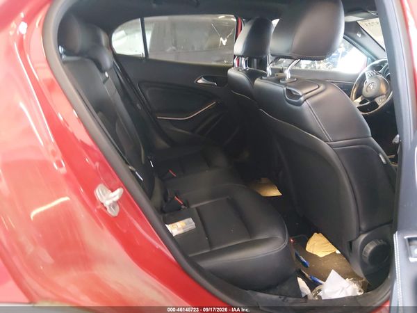 2016 MERCEDES-BENZ GLA 250 GLA250 — I8