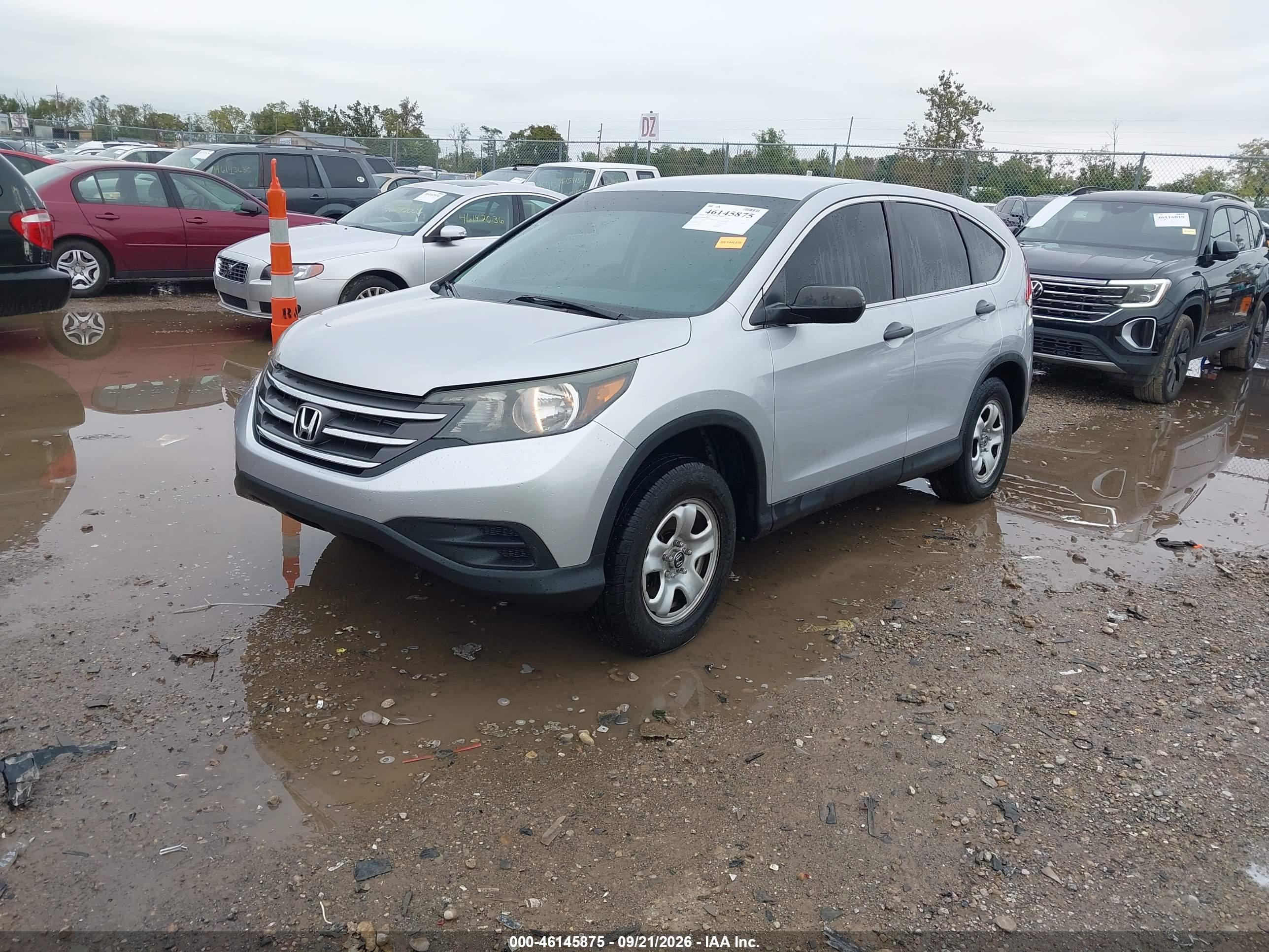 2013 HONDA CR-V LX — I2