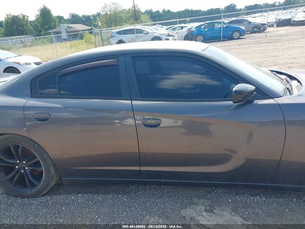 2016 DODGE CHARGER SE — I116