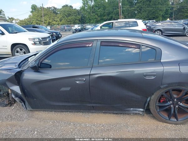 2016 DODGE CHARGER SE — I117