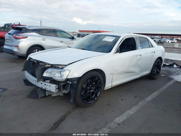 2020 CHRYSLER 300 — I2